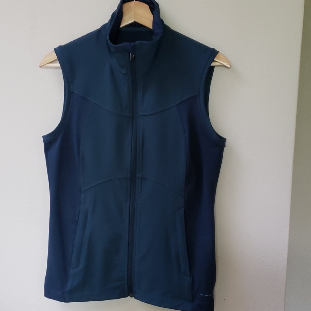 Columbia vest